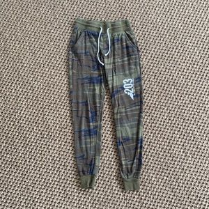 Women’s Camo Sweatpants